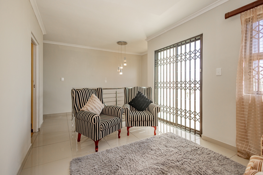 6 Bedroom Property for Sale in Sanddrift Western Cape